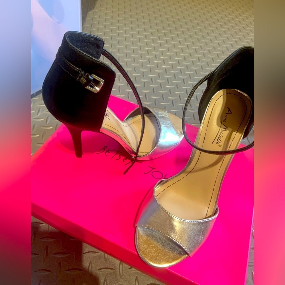 Black & silver strap heels spring formal classic open toe